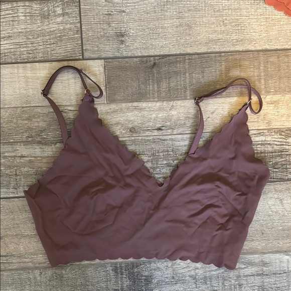 Set of 4 Scalloped Bralettes in Rust, Blush, Beige and Brown - Picture 2 of 10